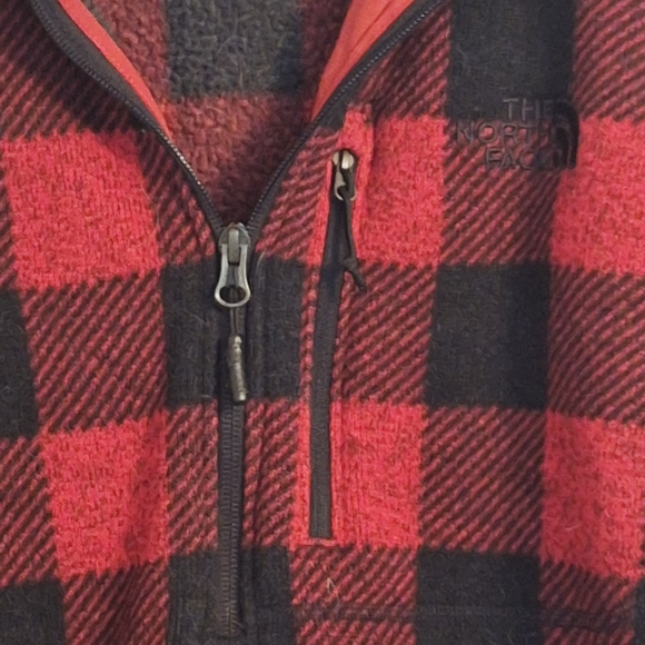 The North Face Red and Black Plaid Fleece Pullover - Picture 4 of 7